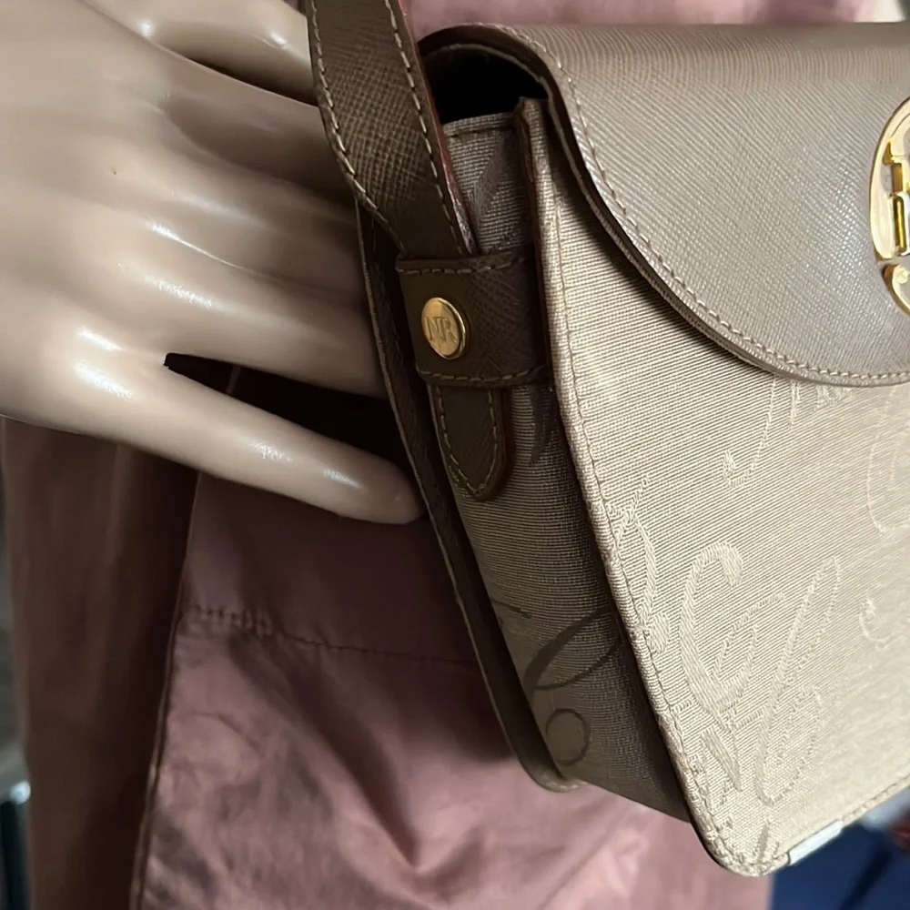 Nina Ricci authentic nr